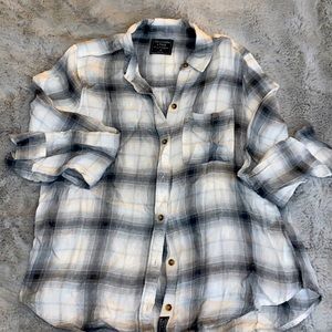 A&F black and white plaid button down